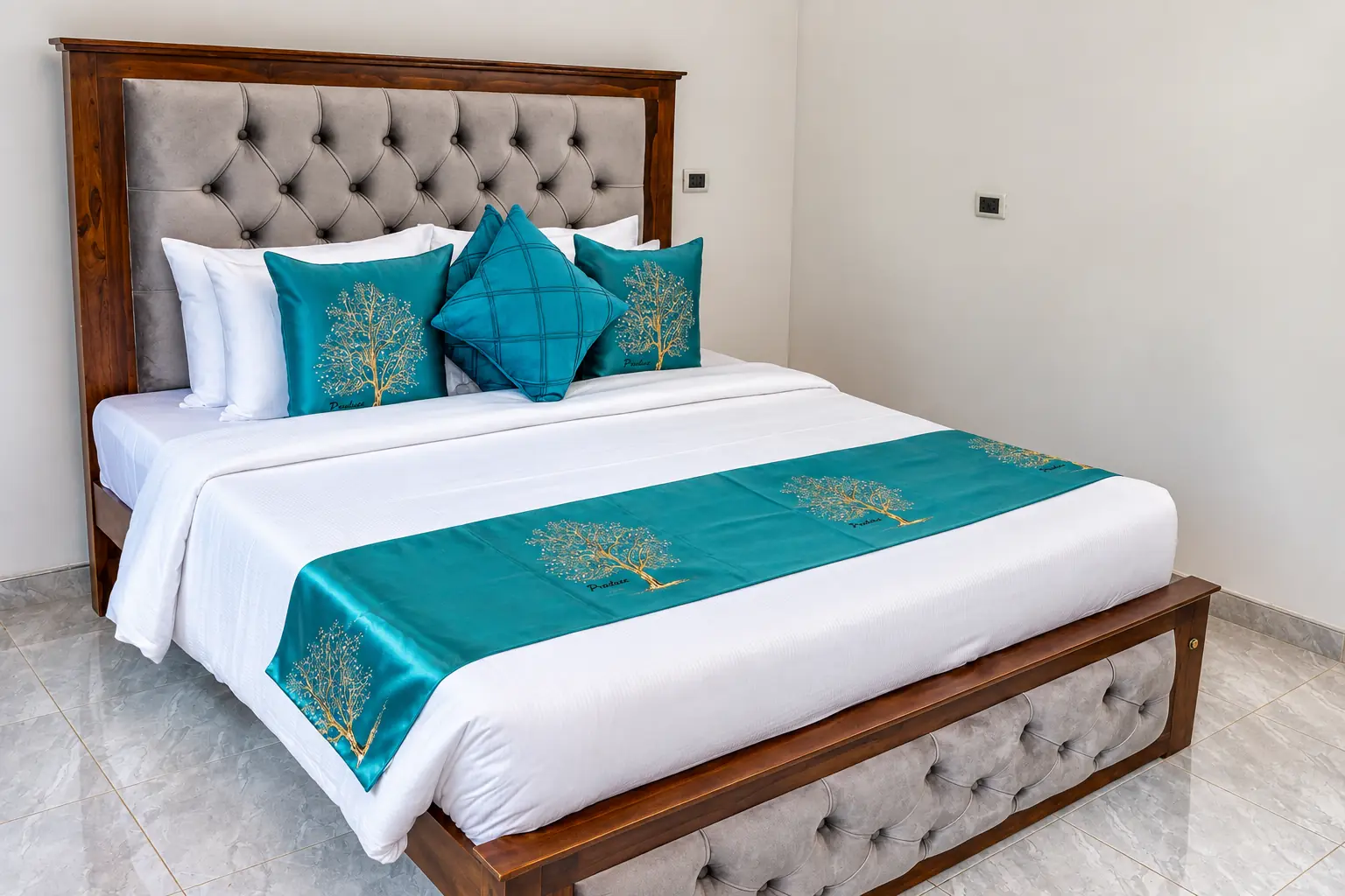 The Lagoon Room – bedroom at Natarich villa, Marawila