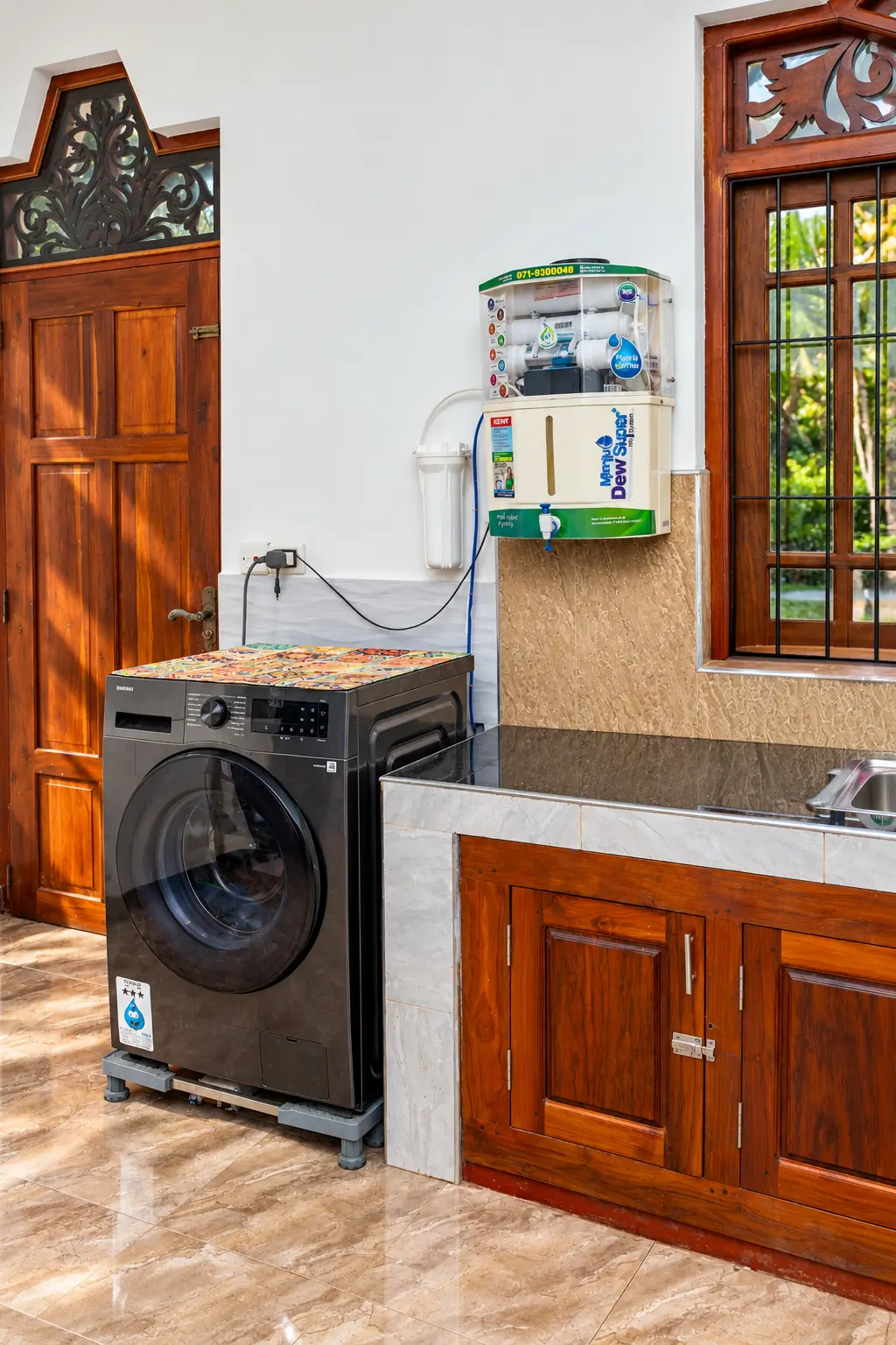 Kitchen & laundry at Natarich